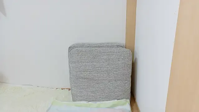 AryaMyers – webcam model profile photo Image 4