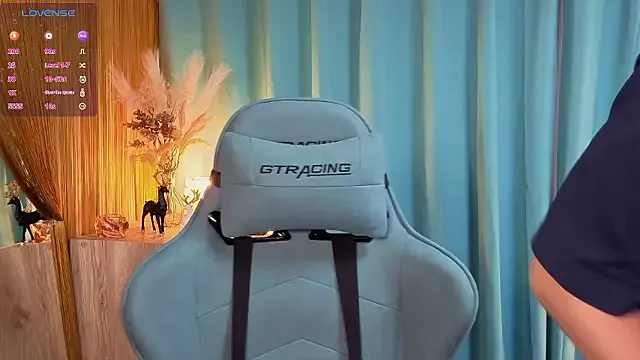 akamilasweetcm101 – webcam model profile photo Image 6