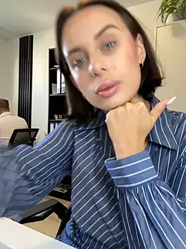 alanaascott – webcam model profile photo Image 5