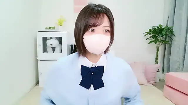 LynxRosenn – webcam model profile photo Image 2