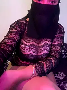 MiylandraaXO – webcam model profile photo Image 17