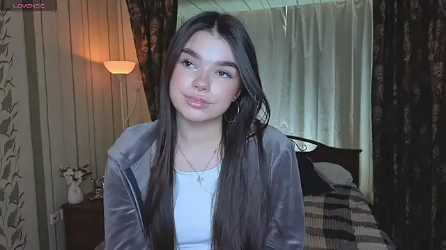 akamilasweetcm101 – webcam model profile photo Image 13