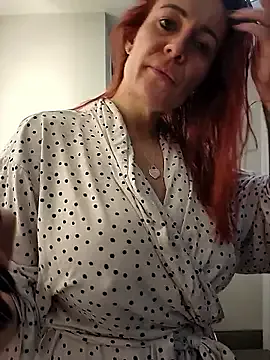 Simone_Miller webcam show Image 17