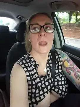 Simone_Miller webcam show Image 3