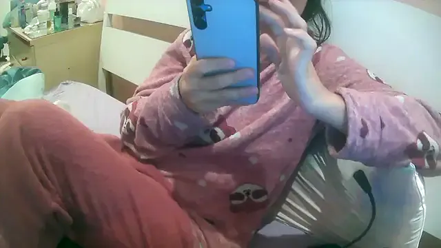 MissDesi webcam show Image 5