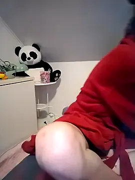 HoneySquirrel webcam show