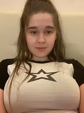 Jusufa – webcam model profile photo Image 12