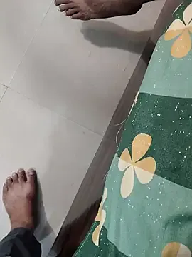 PrincessMegUK – webcam model profile photo Image 4