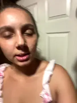 NinaMuller – webcam model profile photo Image 3