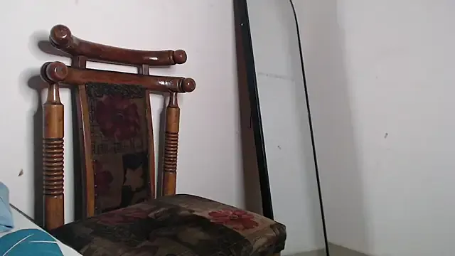 AriaGoez webcam show Image 12