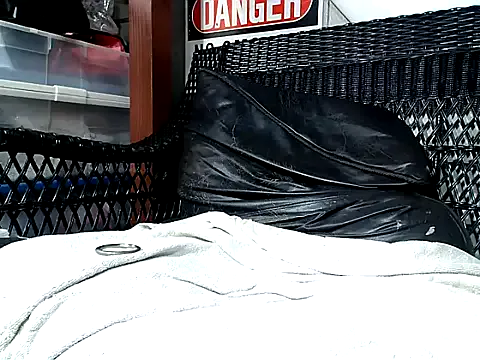 vjennifer19 – webcam model profile photo Image 11