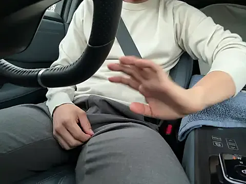 Zemer_secret51 webcam show Image 2