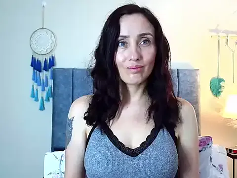 CarleeVelvet – webcam model profile photo Image 19