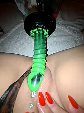 akamilasweetcm101 – webcam model profile photo Image 5