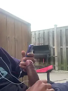 Elyna_69 – webcam model profile photo Image 11