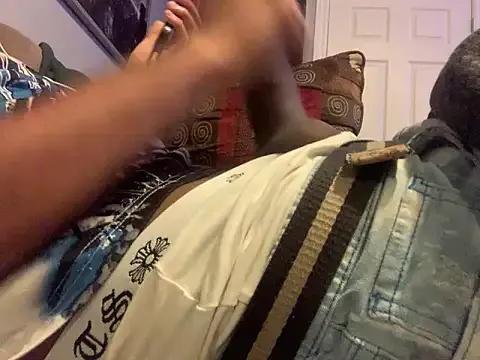 Elyna_69 – webcam model profile photo Image 17