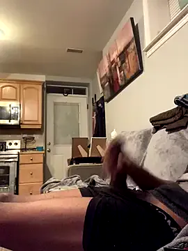 Elyna_69 – webcam model profile photo Image 6