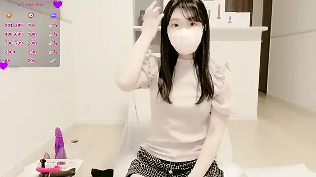 Noya – webcam model profile photo Image 19