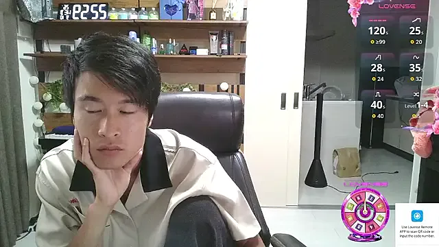 SaraBearXOXO – webcam model profile photo Image 13