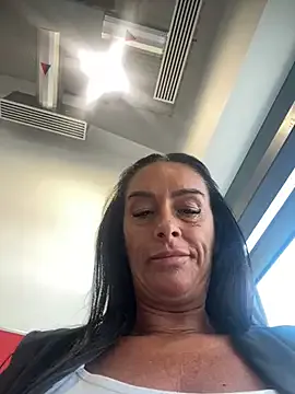 JuliettaBasset – webcam model profile photo Image 4