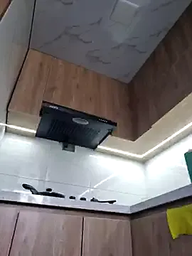 SarhaParcker – webcam model profile photo Image 6