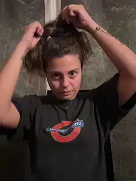 BabyNaomi19 – webcam model profile photo Image 4