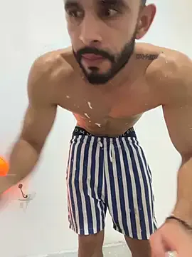 KiraSpitQueen – webcam model profile photo Image 11