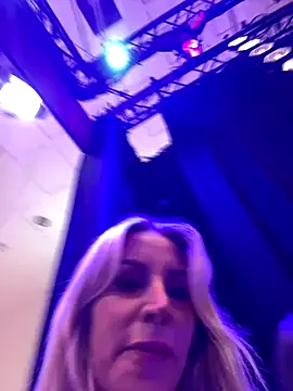 akamilasweetcm101 – webcam model profile photo Image 18