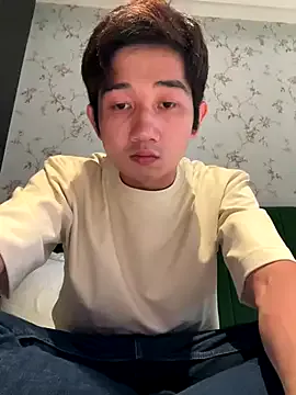 MiaColliings – webcam model profile photo Image 4