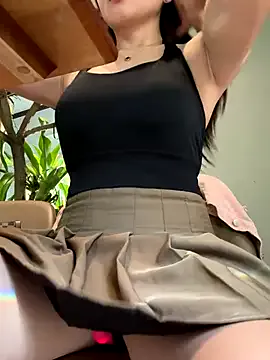 Ladyluvxo – webcam model profile photo Image 11