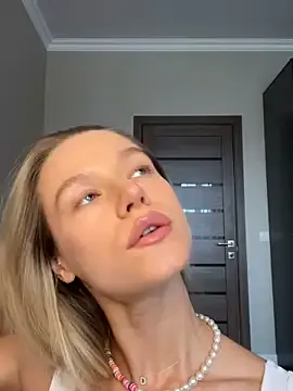 RuslanaXX – webcam model profile photo Image 7