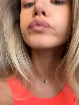 RuslanaXX – webcam model profile photo Image 8