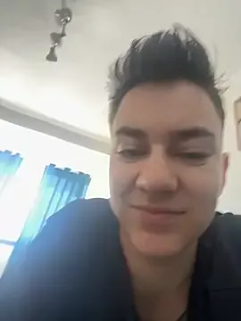 JoiDivision – webcam model profile photo Image 11