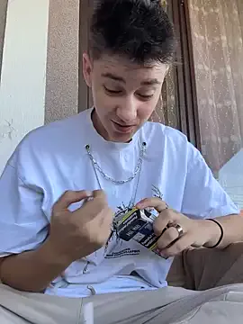 JoiDivision – webcam model profile photo Image 14