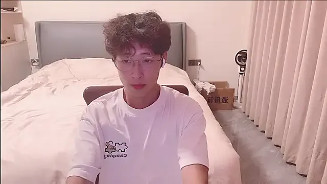 IORio2 – webcam model profile photo Image 11