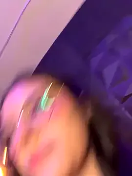 Kissing_Couple – webcam model profile photo Image 3