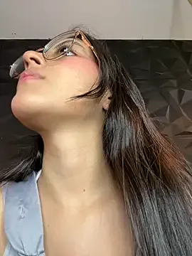 Kissing_Couple – webcam model profile photo Image 7