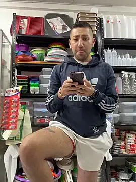 EddieAdams – webcam model profile photo Image 11