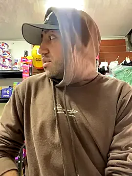 EddieAdams – webcam model profile photo Image 12