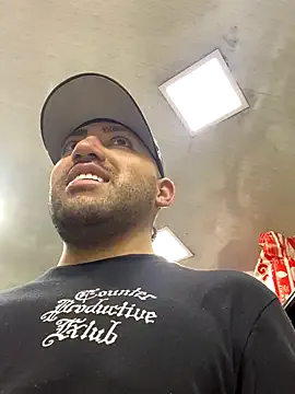 EddieAdams – webcam model profile photo Image 17