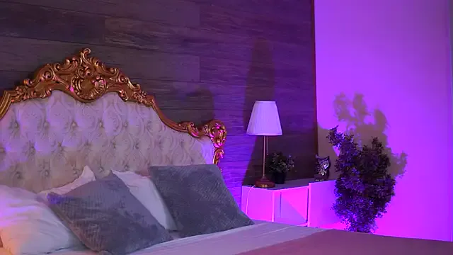 nerdynina webcam show Image 6