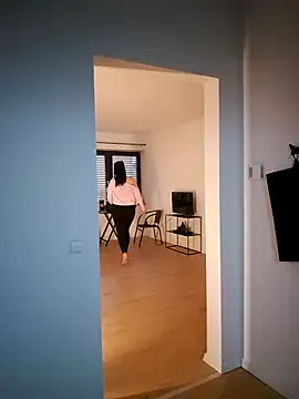 XoxoSky – webcam model profile photo Image 2