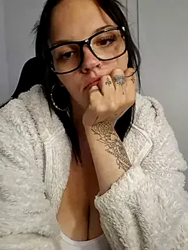 XoxoSky – webcam model profile photo Image 8