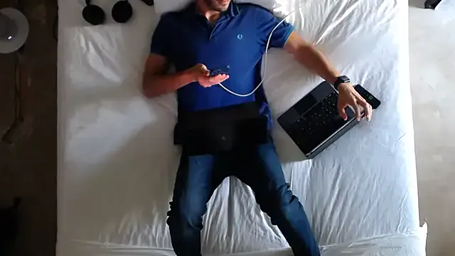 maxx_william – webcam model profile photo Image 2