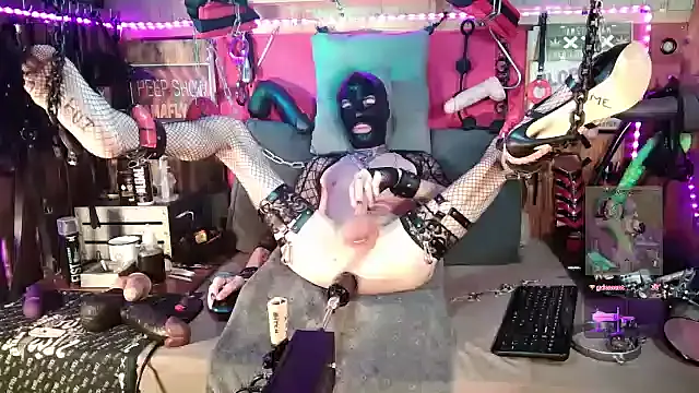 Xxsexynikki webcam show Image 2