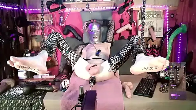 Xxsexynikki webcam show Image 3