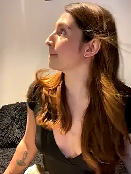 Artemisia – webcam model profile photo Image 8