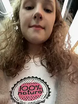 alana15 – webcam model profile photo Image 14