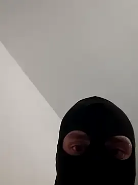 Issa_wiches – webcam model profile photo Image 3