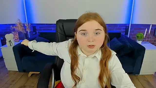 PocketSizeOliviaLive webcam show Image 6